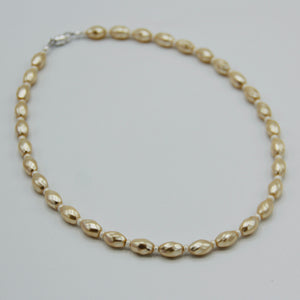 Nora Necklace in Classic Pearl