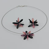 Elizabeth Necklace in Pink and Black with Gold Stone Effect